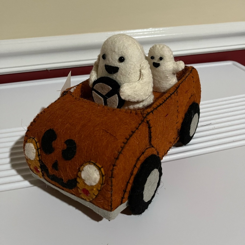 Ghost Halloween Car